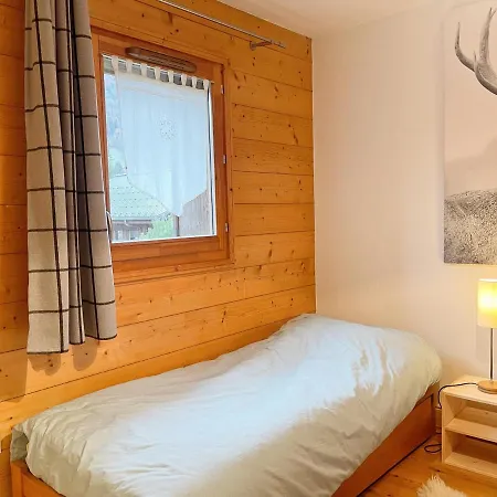 Cosy Avec Piscine, Terrasse Et Parking, Proche Du Centre Et Des Commodites, Arret Ski-bus A 50m - Fr-1-624-149 Apartment *