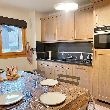 Apartment Cosy Avec Piscine, Terrasse Et Parking, Proche Du Centre Et Des Commodites, Arret Ski-bus A 50m - Fr-1-624-149